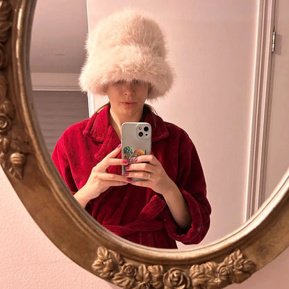 Snowfancy Oversized Fluffy Bucket Hat