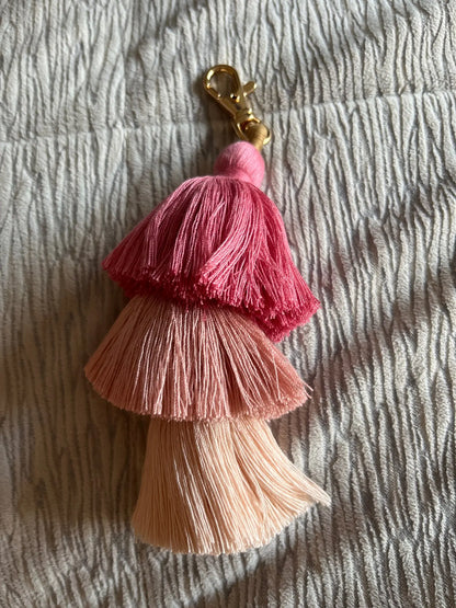 Hulaayo Paradise Pompom Bag Charm