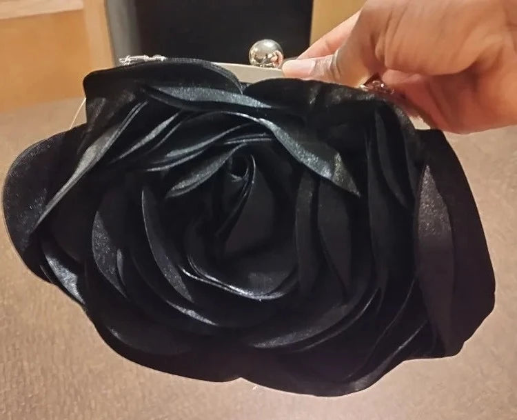 Rosabelle Minaudière Flower Clutch