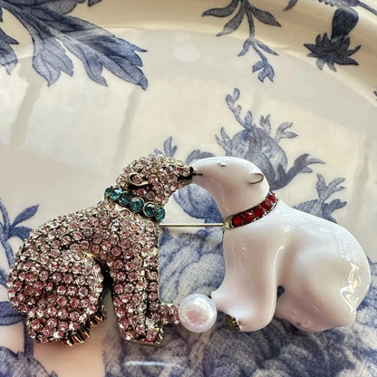 Snowball Kisser Brooch