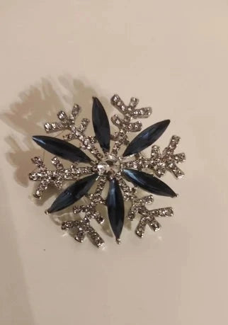 Stellar Dendrite Snowflake Brooch