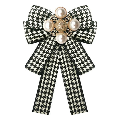 Schoolgirl Houndstooth Collar Pin