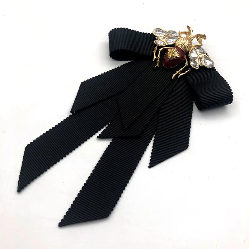 Sultana Bow Tie Collar Pin